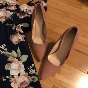 Charlotte Russe pale pink pumps